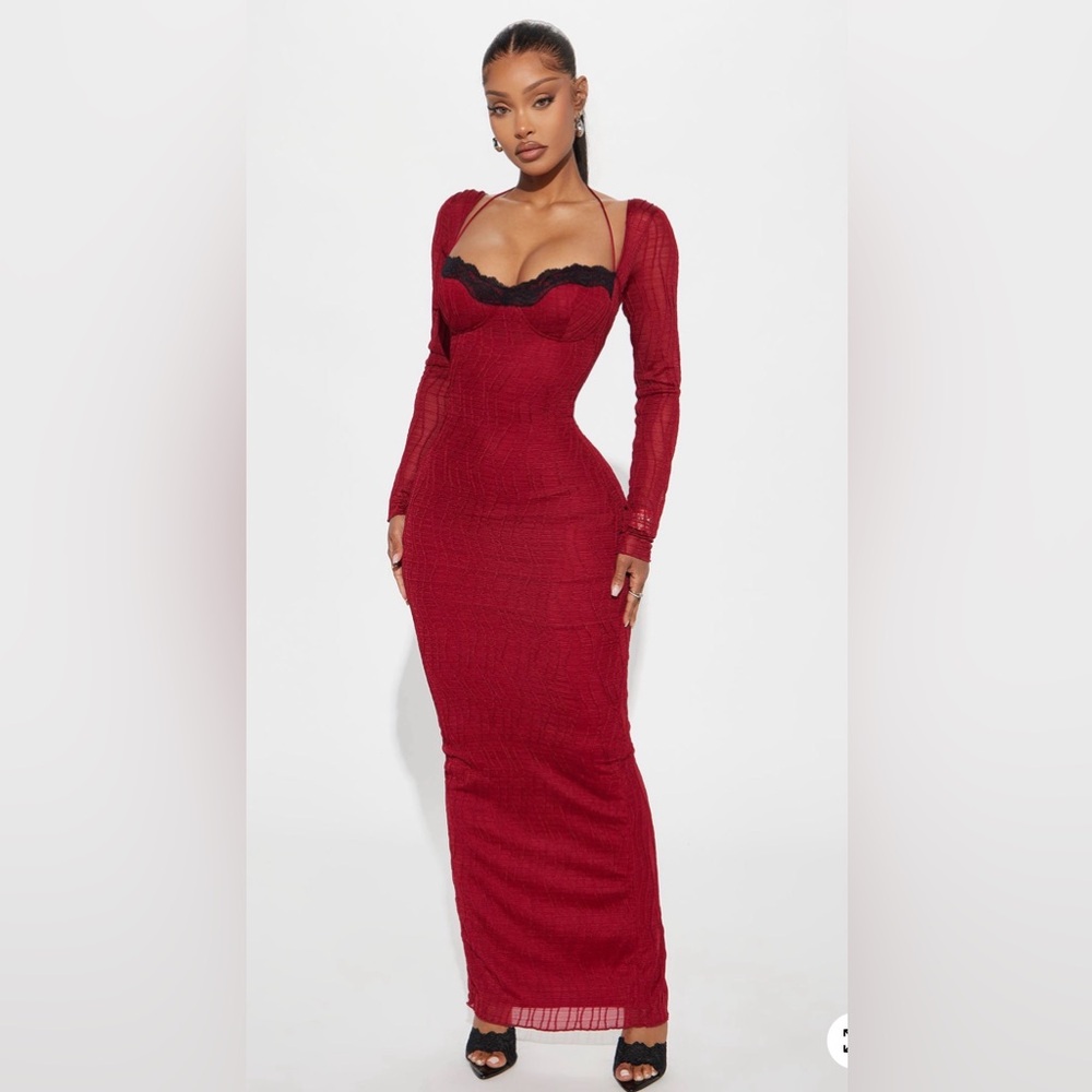 Fashion Nova Maria Textured Maxi Dress - Burgundy